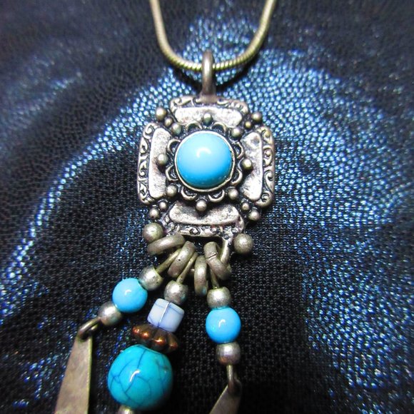 Adjustable Silver Necklace With Blue Turquoise Glass Inspired Focal Piece - Picture 6 of 6